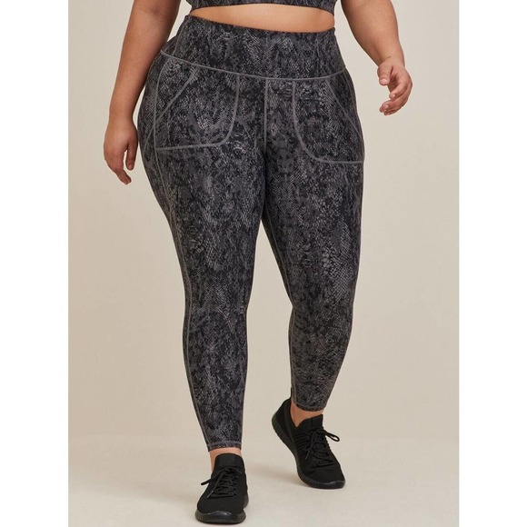 torrid Pants - Torrid 4 Pocket Crop Active Legging Performance Core Dusty Snake Grey Plus 3 3X